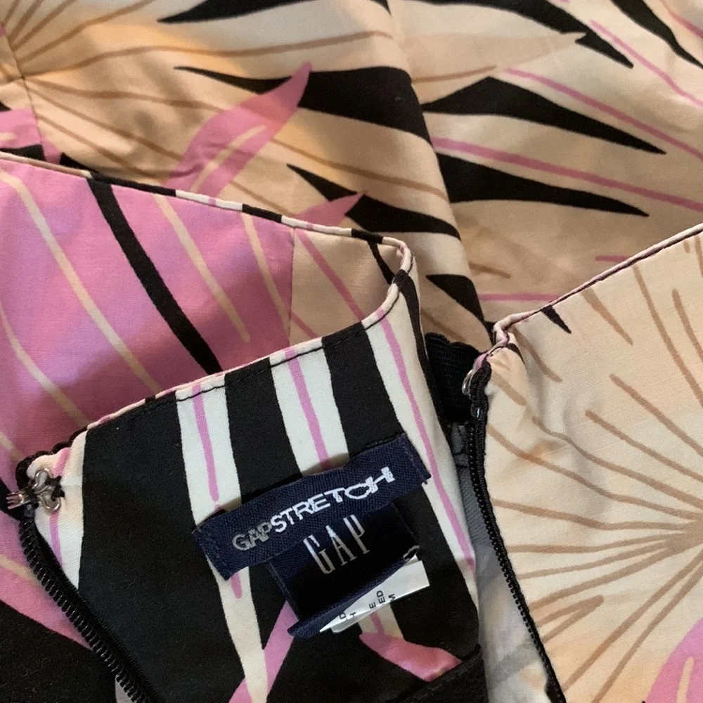 GAP Strapless Tropical Palm Print Dress in Black, Pink & Cream - Picture 4 of 6